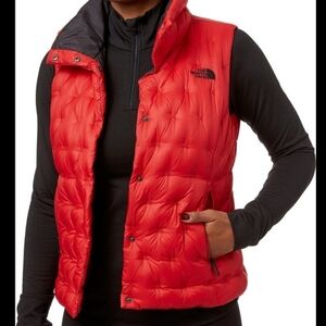 The North Face Holladown 550 Women's Red Down Vest Size Small.